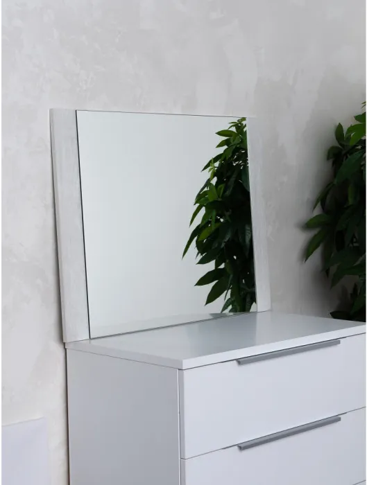 Зеркало настенное Твист 17