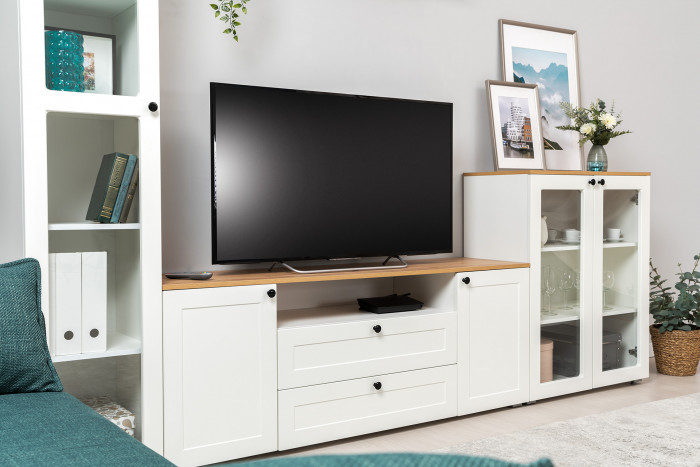 Остин 16.47 Тумба под ТВ, цвет белый шагрень/дуб крафт золотой, ШхГхВ 160х41,9х60,8 см.